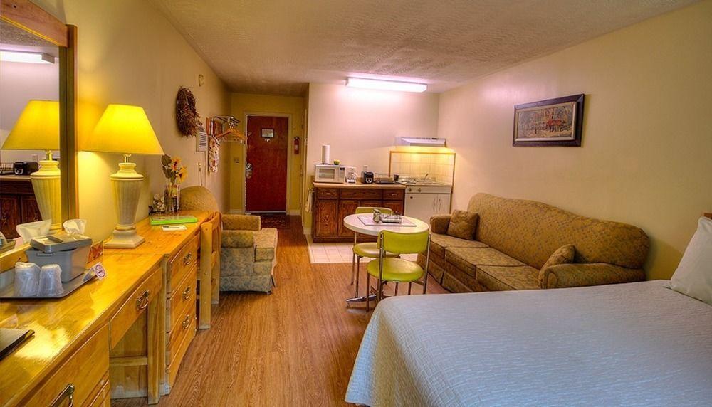 Picket Fence Motel St. Andrews By The Sea Exterior foto